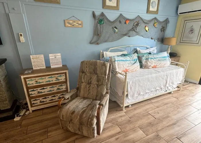 Unit 125 At Park Place In Cedar Key, Fl