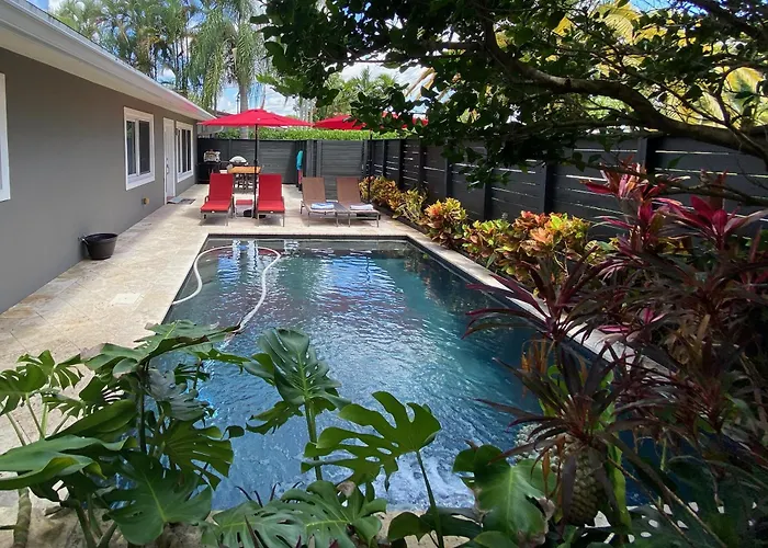Riverbank House Wilton Manors