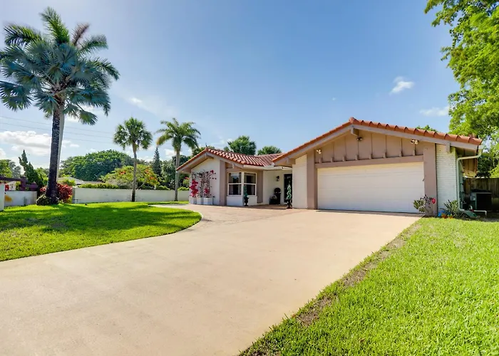 Pool Oasis & Fenced Yard: Central Wellington Home
