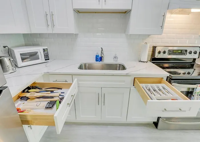 Sailfish Suites - 12 - Waterfront Lodging