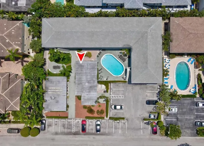 Heated Pool Steps From The Beach