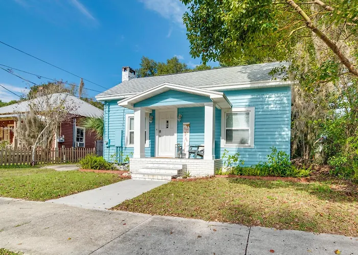 Walk To River & Shops: Downtown Dunnellon Escape