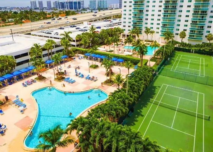 Spacious Apartment Of 2Br - 2Bth In Ocean Reserv Front The Beach