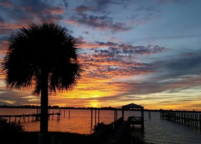 Paradise Cove On Lemon Bay