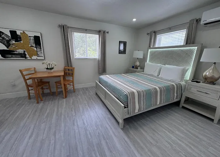 Stylish Studio Apartment By Miami International Airport