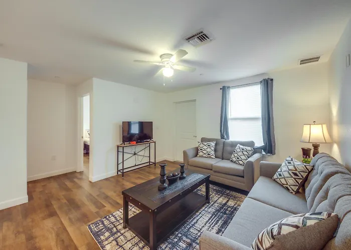 Labelle Apartment, Close To Parks!