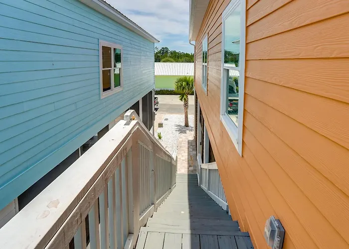 ~ 2 Mi To Boat Ramp: Steinhatchee River Cottage