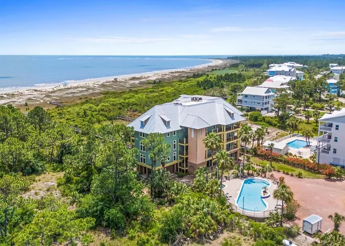 Gulf-Front Cape San Blas Condo Balcony, Pool & Beach Access