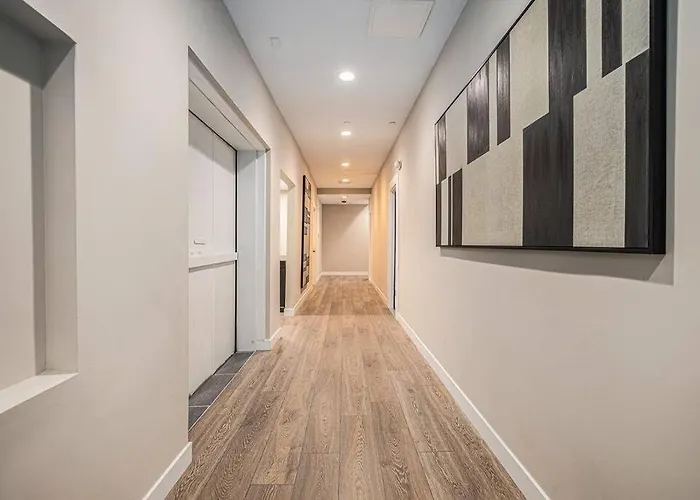 Private Room, Kitchen & Bathroom 2
