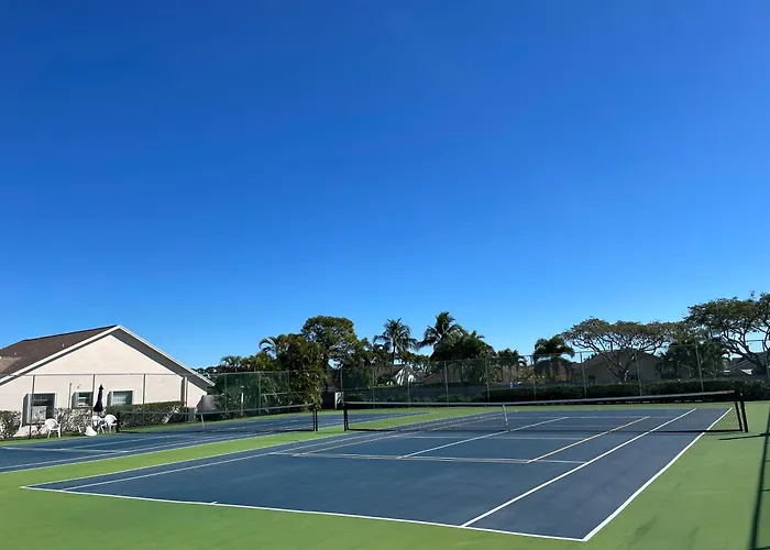 Sunny Jupiter Villa