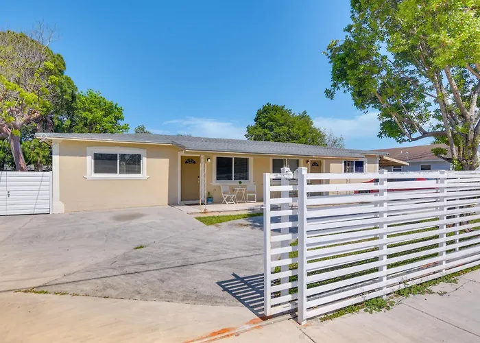 Miami Gardens Apt: 5 Mi To Hard Rock Stadium