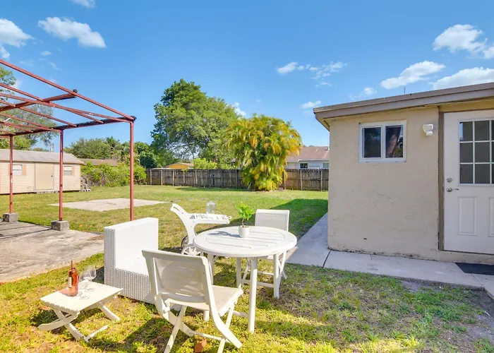 Miami Gardens Apt: 5 Mi To Hard Rock Stadium