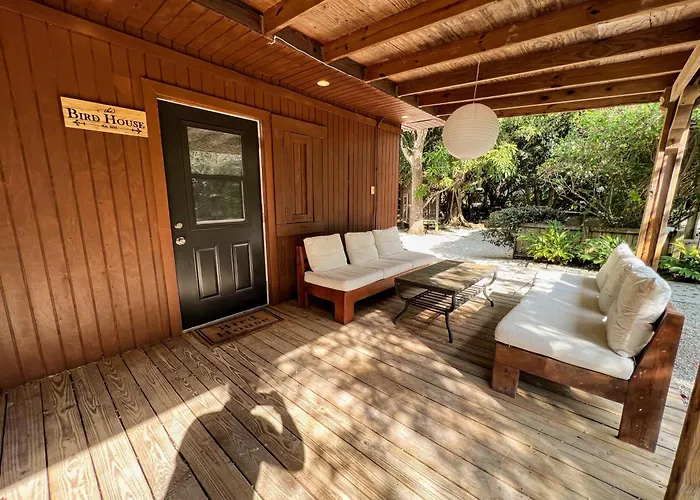 Quiet Zen Tiny House In Japanese Garden