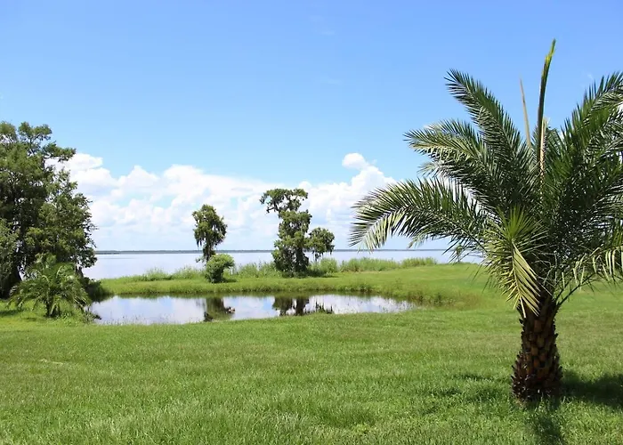 Gator Den Lakeview 3Br Retreat With Jacuzzi