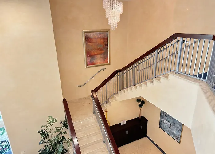 Luxury Oasis Suite