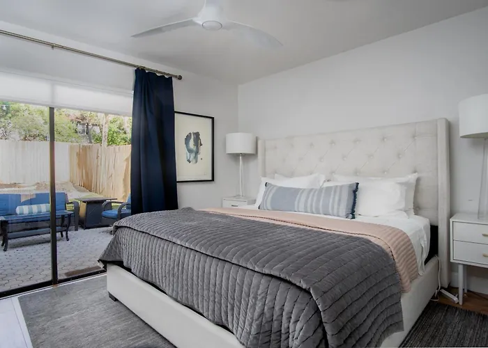 Quiet, convenient&Modern Haven