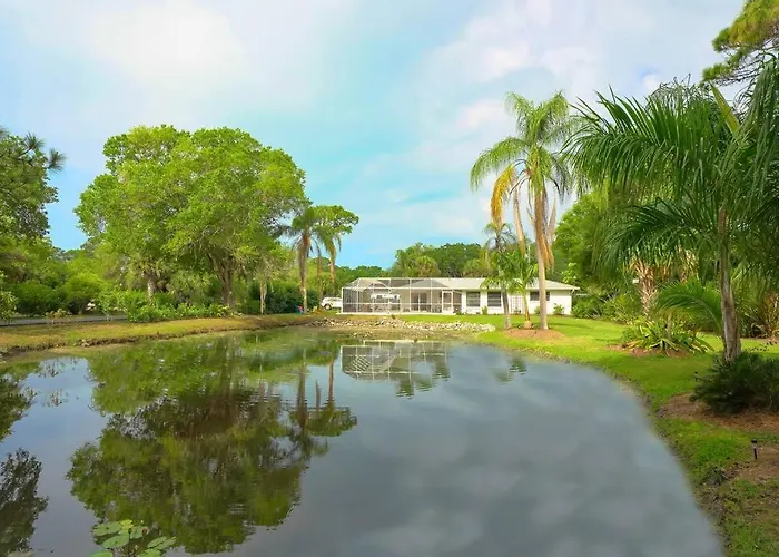 The Manasota Beach House Private Pool & Jacuzzi Close To The Beaches Pet Friendly