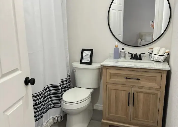 The Sanford Foodie Guest House
