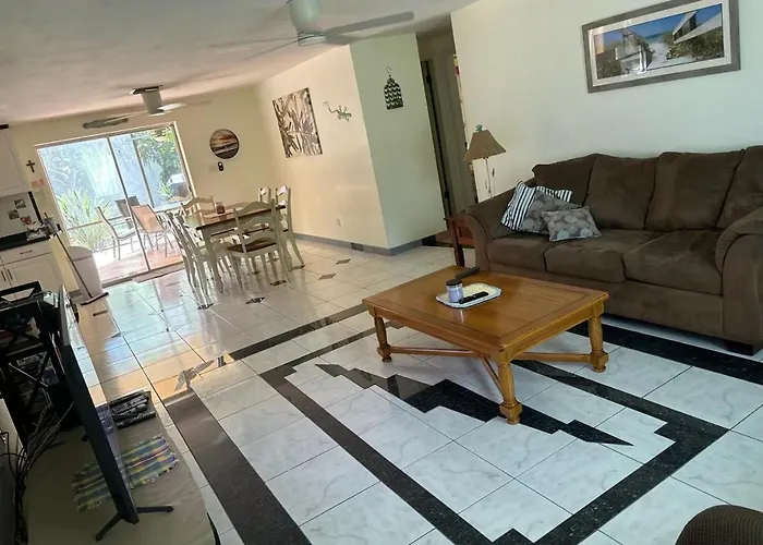 Bonita Mango House