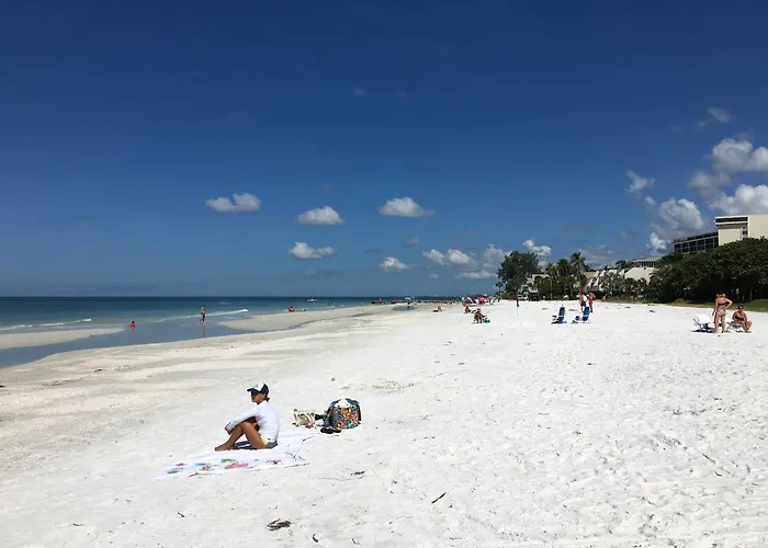 Newly Remodeled 8-Steps To Sand Path Of Beach! Unit D