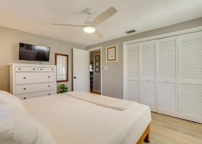 10 Mi To Anna Maria Island: Bradenton Family Home