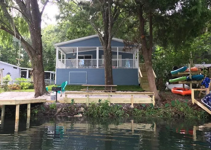 The Chuby Mermaid - Weeki Wachee River Access Waterfront With Paddlecraft