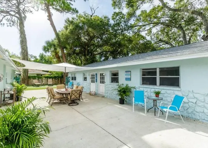 Coconut Cove Mid-Long Term Stays Available Walk To Downtown Trolly To Beaches