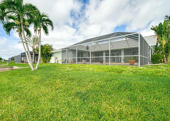 Waterfront Home W/ Private Pool In Cape Coral