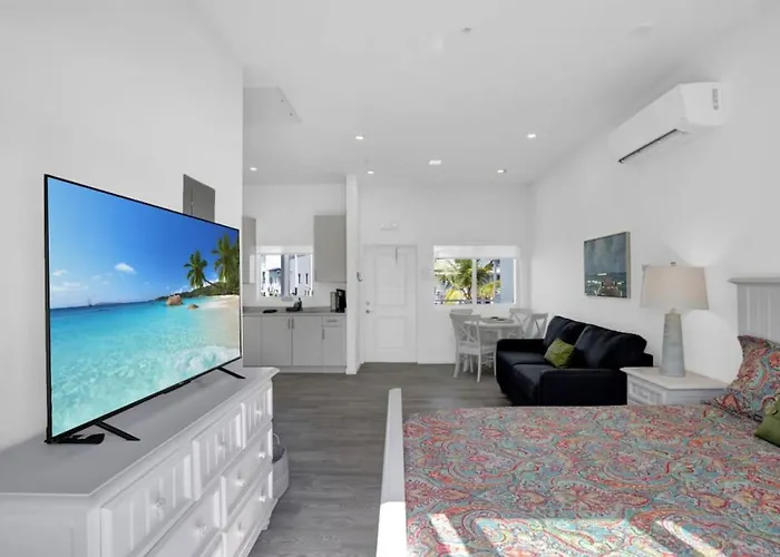 Ocean Front Breeze In Paradise