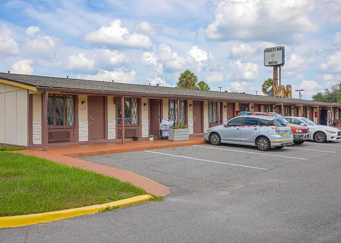 Liberty Inn And Suites Orlando - Kissimmee Near Disney World