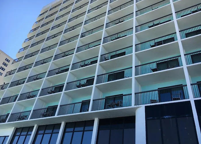 Holiday Inn Express & Suites Oceanfront Daytona Beach Shores By Ihg