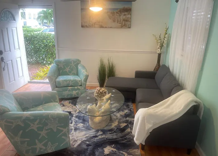 2Br Comfortable Downtown House Near Beach And More