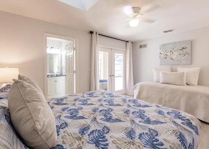 1395 Marco Island