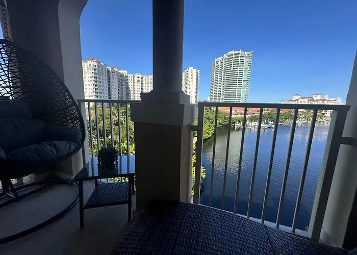 The Costal, Stunning Water View Apartment At Aventura Yacht Club, Miami Florida!
