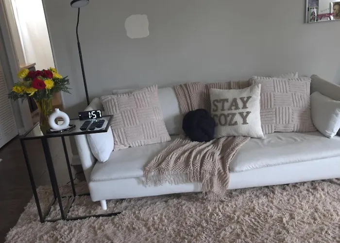 Cozy Room For Rent