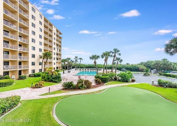 Canaveral Towers Resort-Beach, Surf, Rocket Launches