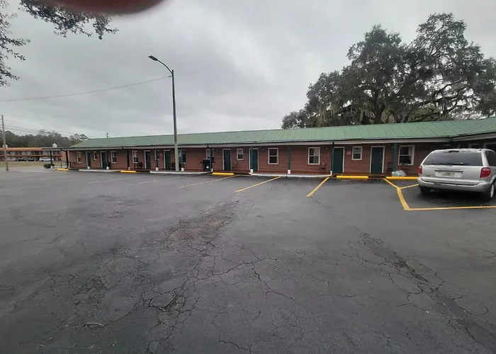 Gandy Motor Lodge