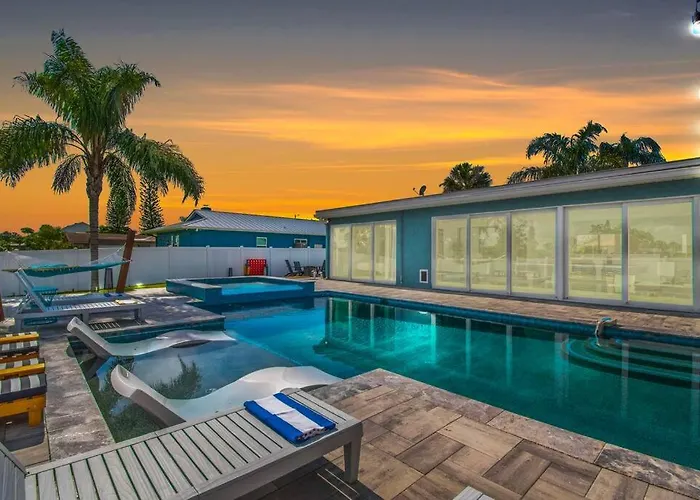 Tranquil Retreat Heated Pool, Spa, & Pool Table