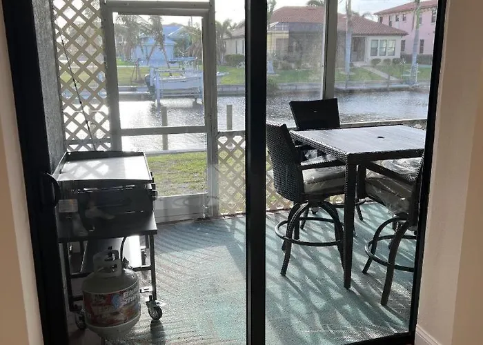 Water Water Water - Newly Renovated 3Br, 2 Bath Canal Front Home In Punta Gorda Isles