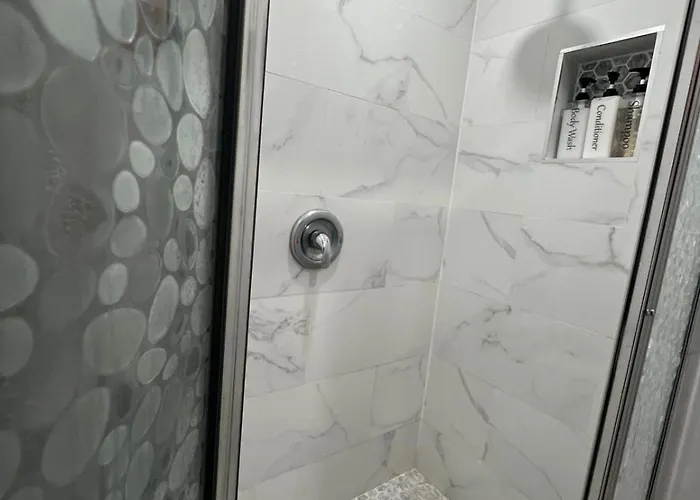 Private Studio In West Hialeah