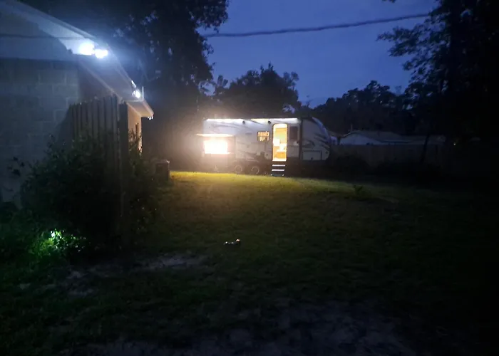 Cozy Caravan Near Capitol Fsu Famu