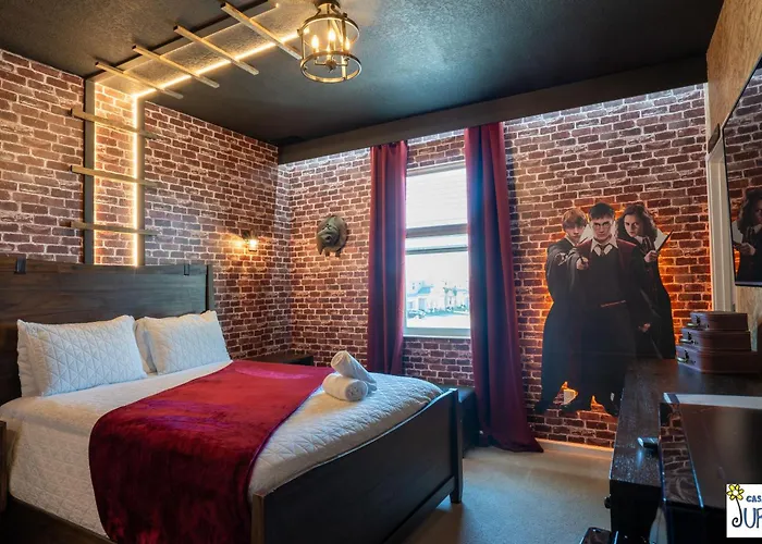 Deluxe Themed Private Rooms - Ensuite Bath & Pool Access By Casa Da Jura
