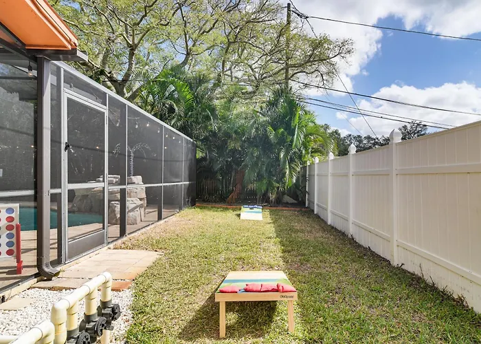Pool & Patio Paradise! Largo Escape 4 Mi To Beach
