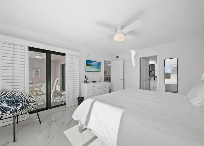 Sandpiper Beach 102