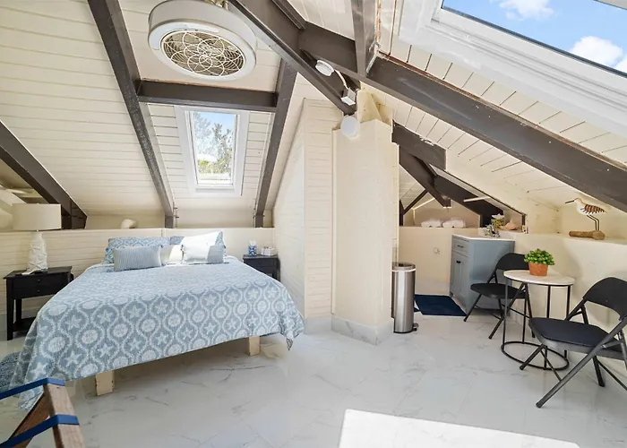 Barnacle Resort