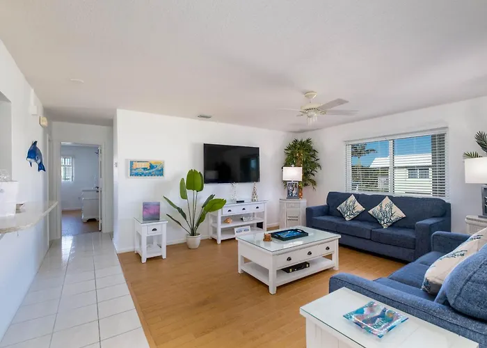 Florida Keys Sea Isle Condo Ocean Front Private Beach