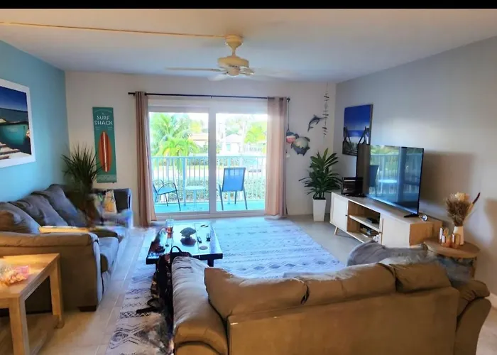 Paradise Awaits You At Key Colony Beach
