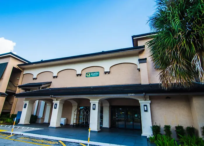 Quality Inn & Suites By The Parks