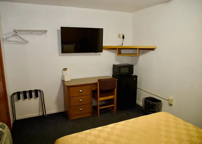 El Camino Motel
