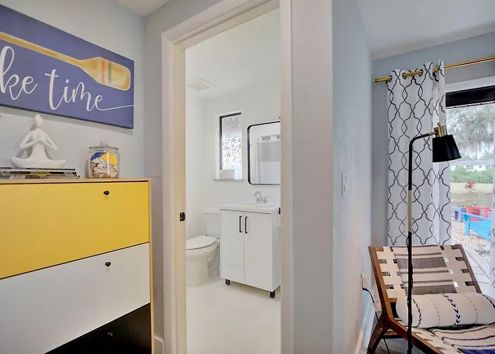 Chic Retreat